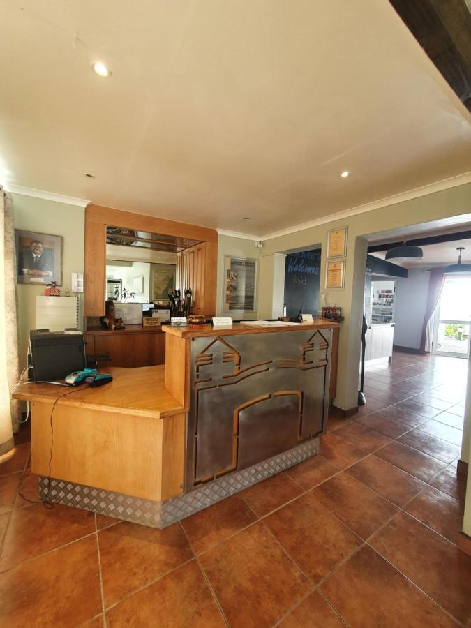 Langholm Hotel 월브스베이 외부 사진